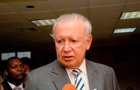 Rafael Alburquerque, exvicepresidente de la República y dirigente de la FP.